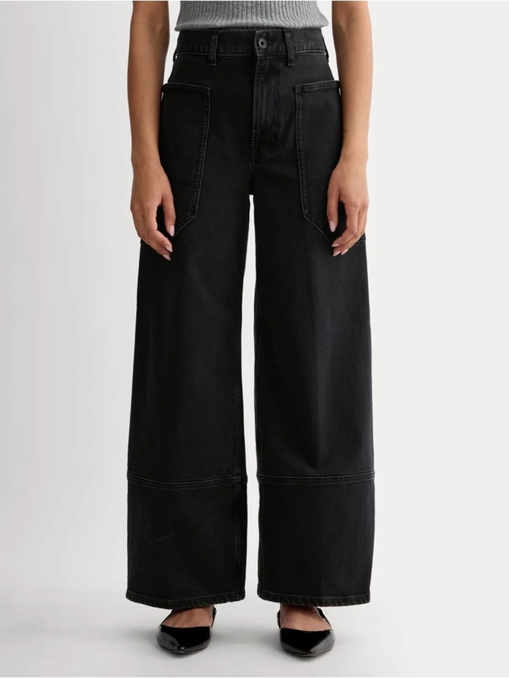 Everlane Way-High Gardener Jean size 33 in black
